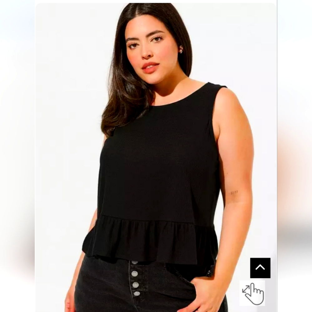 Torrid Size 5 Solid Black Ruffle Hem Tank Top Minimalist Contemporary Spring